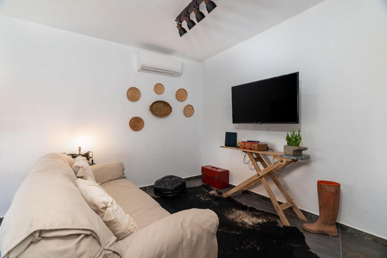 Casa Estabulo- Cozy Rustic Farmhouse Loft Touro Estombar Bagian luar foto