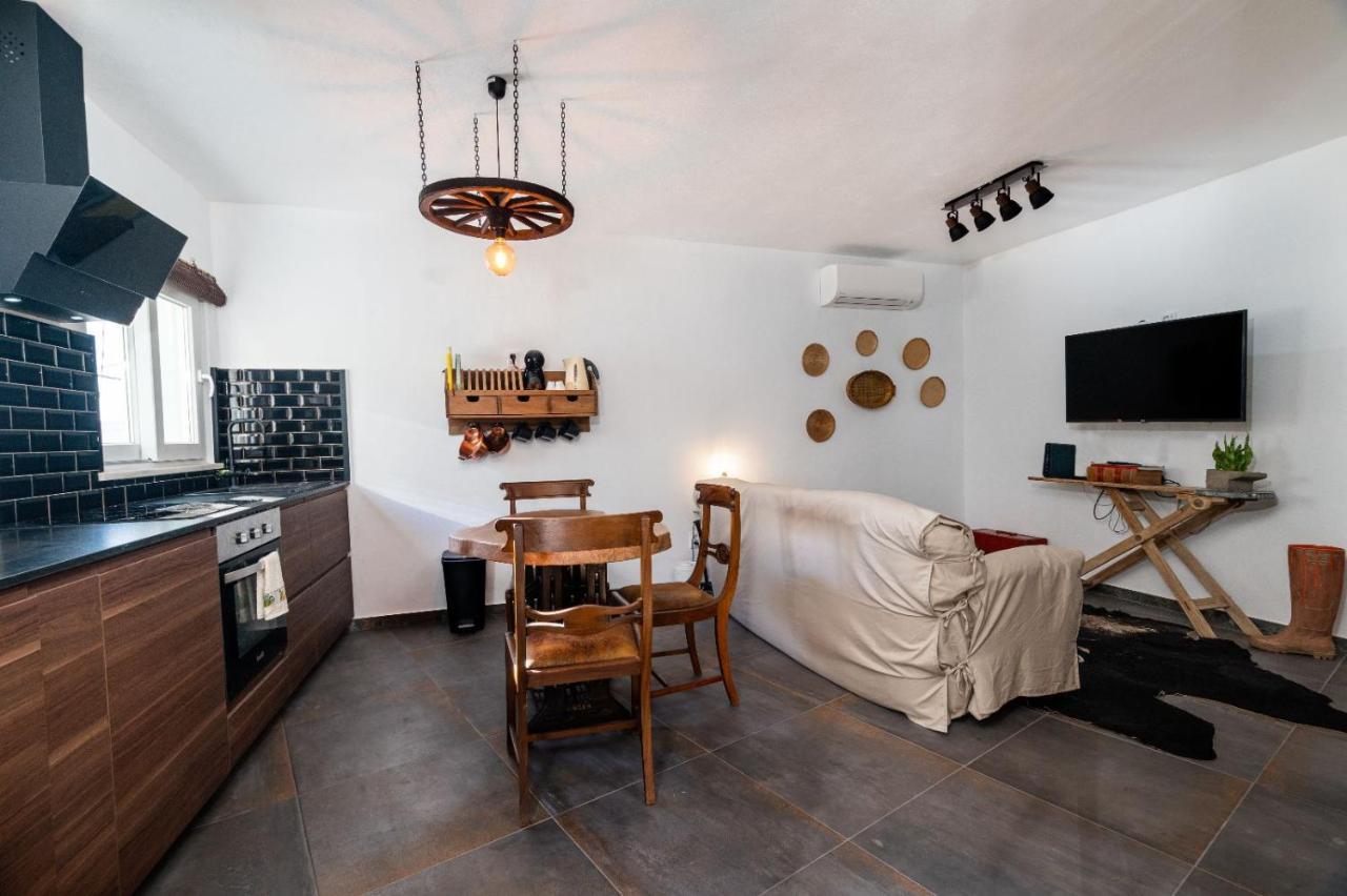 Casa Estabulo- Cozy Rustic Farmhouse Loft Touro Estombar Bagian luar foto